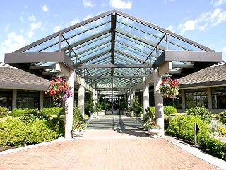 Mayfair Lakes Golf & Country Club