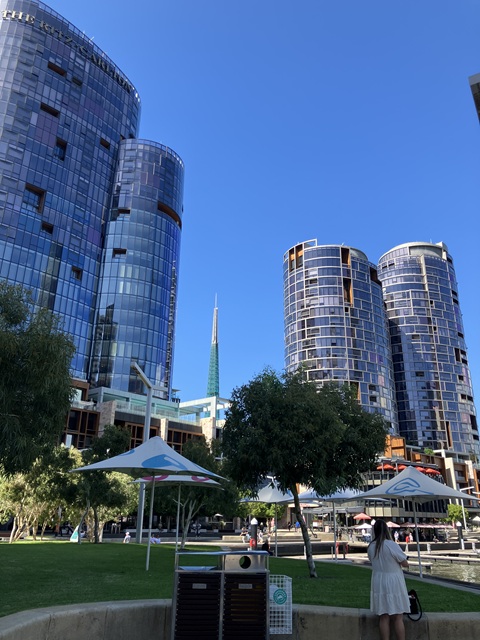 Elizabeth Quay2